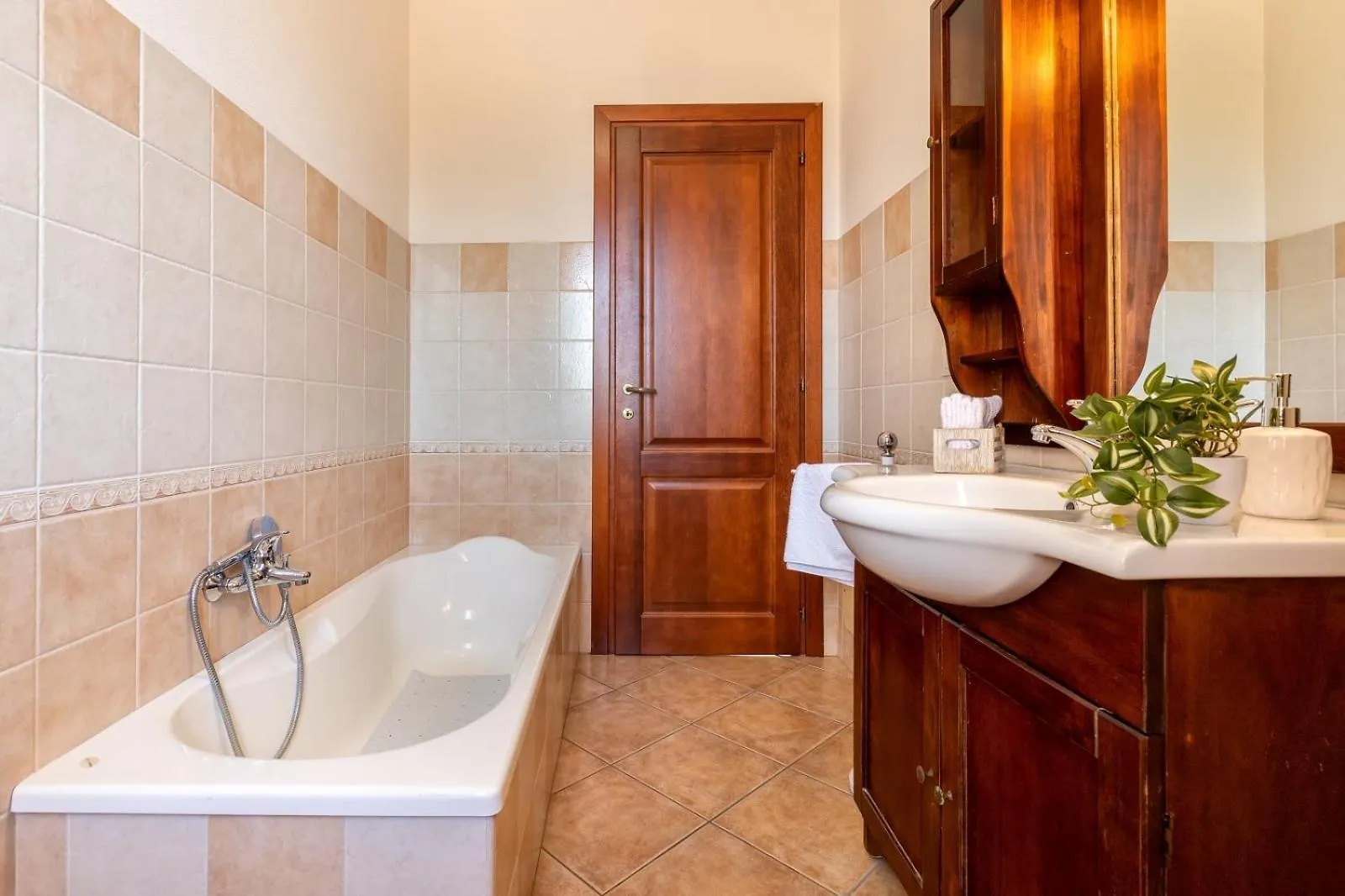 Spilly'S House Apartment Olmedo 0*,  Italy